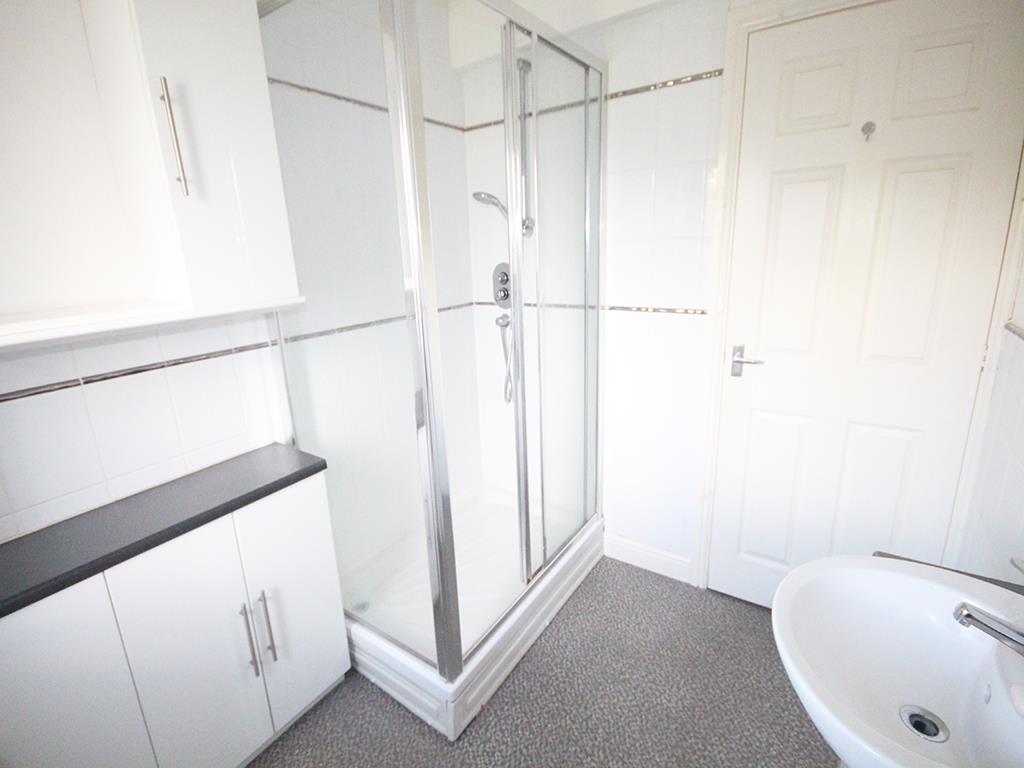 3 bedroom semi-detached house To Let in Barnoldswick - IMG_4642.jpg
